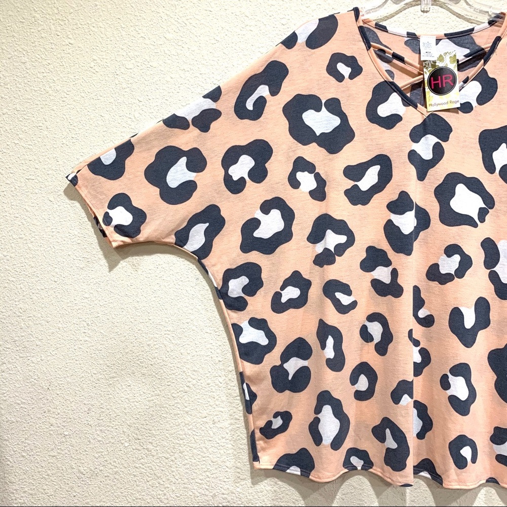 Plus Size Peach Animal Prints Tops (NWT) - Picture 5 of 8